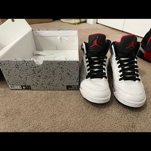 Air Jordan 5 Retro “white cement”